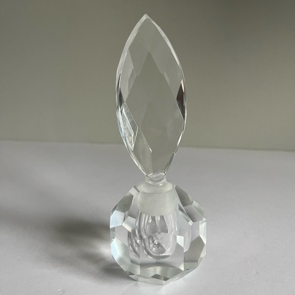 Large Hand Cut Clear Crystal Perfume Bottle - Picture 3 of 10